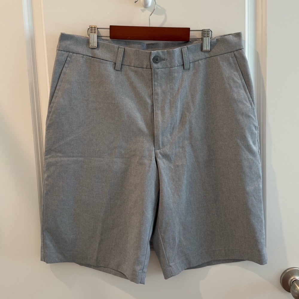PGA Tour Men's Gray Golf Shorts
